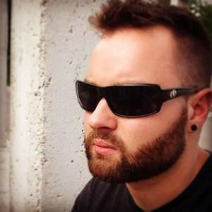 Meet your Posher, Adam